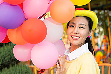 被黑人抽搐翻白眼晕过去的句子：街头突发惊险，急救知识知多少？-1
